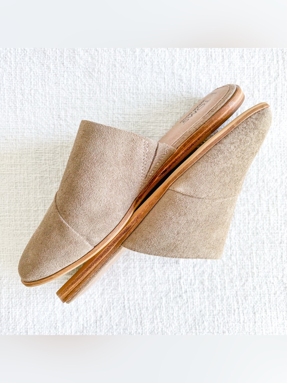 Toms slip-on flats. - Picture 5 of 10